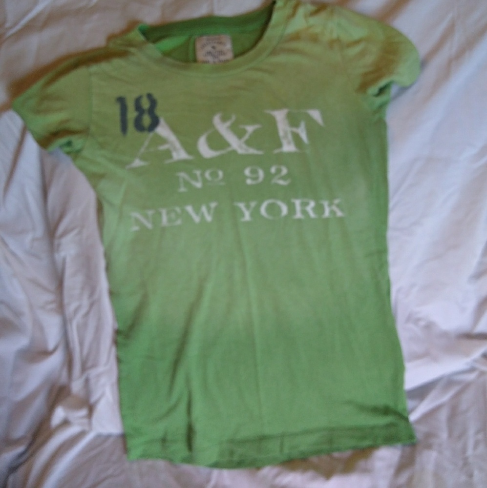 Abercrombie tee